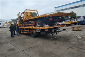 驿城区同城汽车补胎