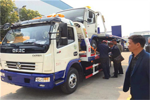 驿城区汽车道路救援拖车价格